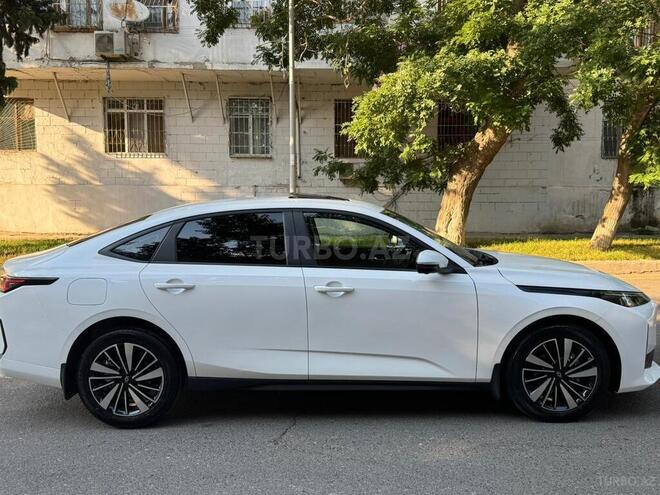Changan Qiyuan A05-6