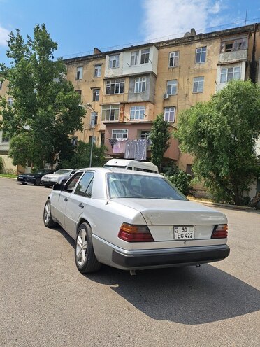 Mercedes 200 D-4