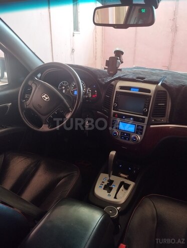 Hyundai Santa Fe-15