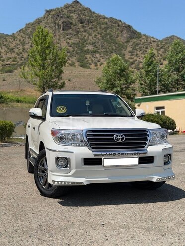 Toyota Land Cruiser-8