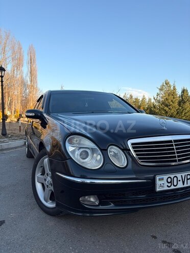 Mercedes E 220-2