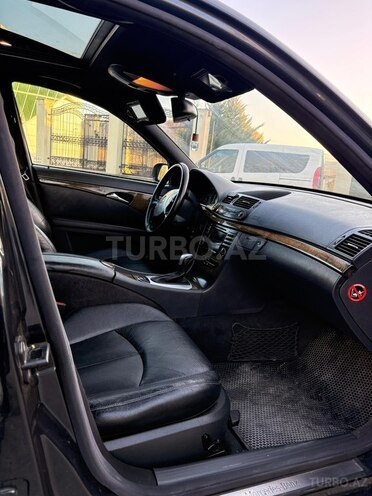 Mercedes E 220-4