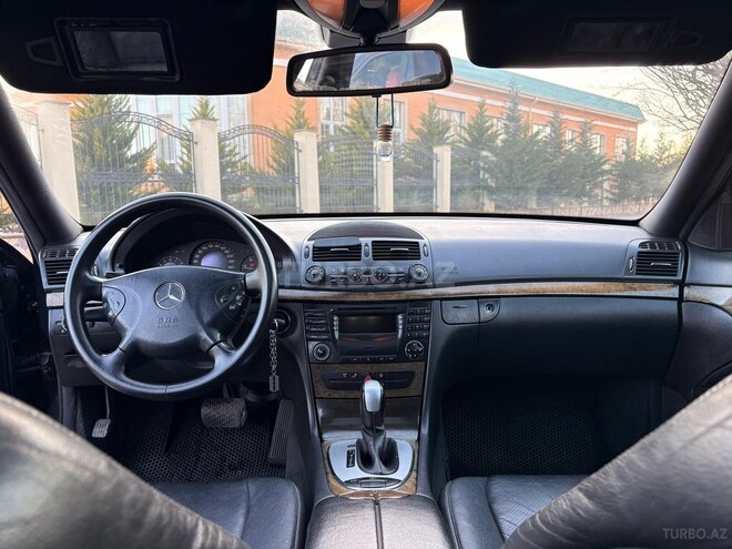 Mercedes E 220-5