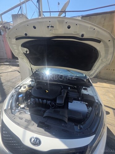 Kia Optima-4