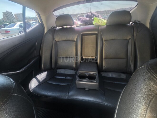 Kia Optima-15