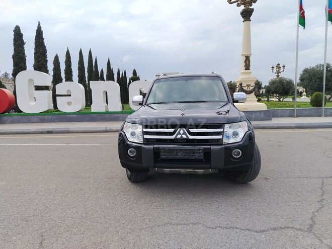 Mitsubishi Pajero-5