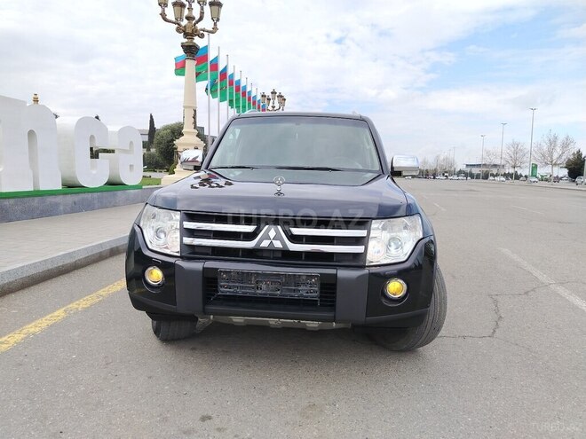 Mitsubishi Pajero-14