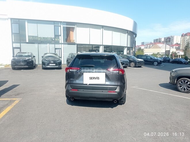 Toyota RAV4-2