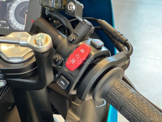 CFMOTO 500 SR VOOM-8