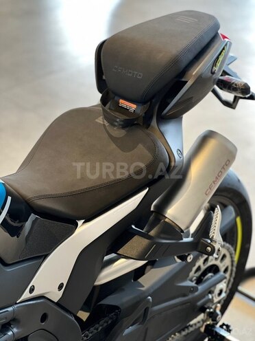 CFMOTO 500 SR VOOM-9