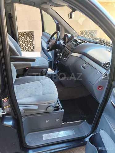 Mercedes Viano-8