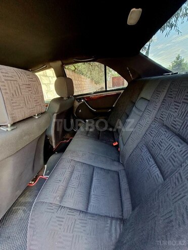 Mercedes C 240-6