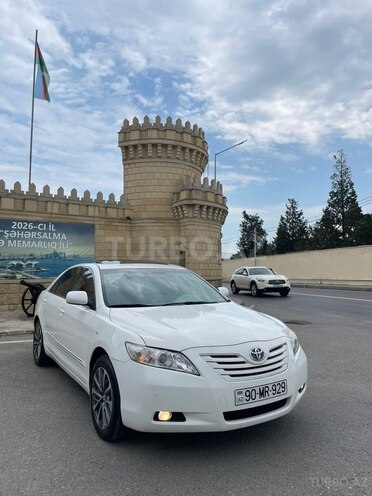 Toyota Camry-3
