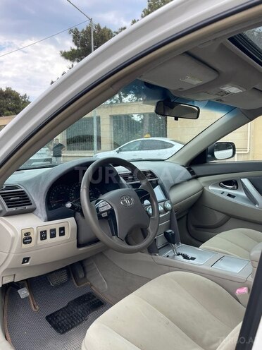 Toyota Camry-8