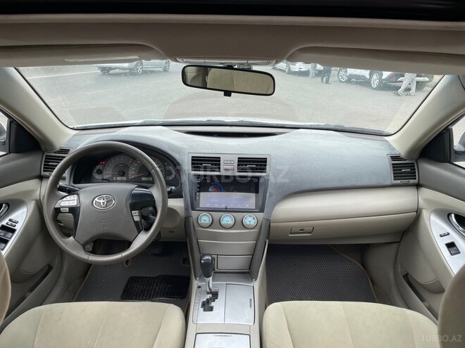 Toyota Camry-7