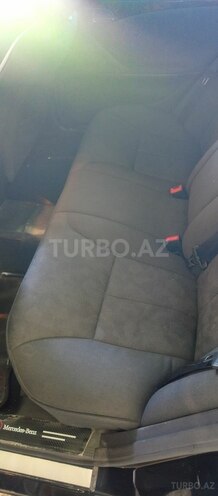 Mercedes E 230-10