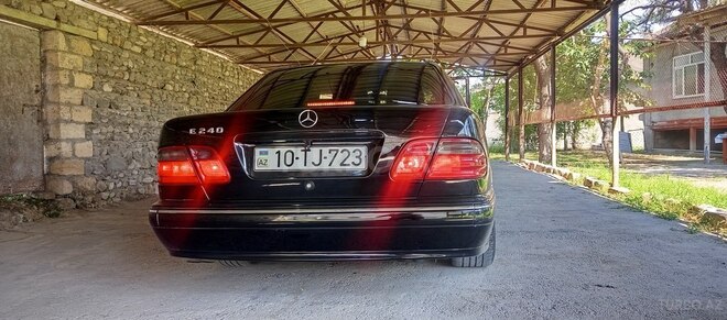 Mercedes E 230-16