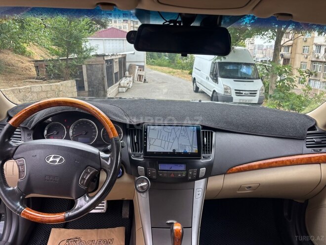 Hyundai Sonata-15