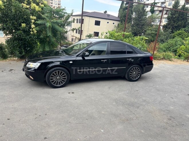 Hyundai Sonata-4