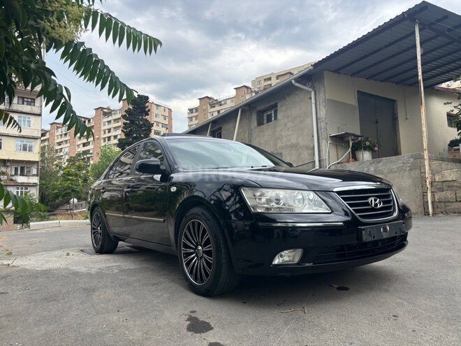 Hyundai Sonata-11