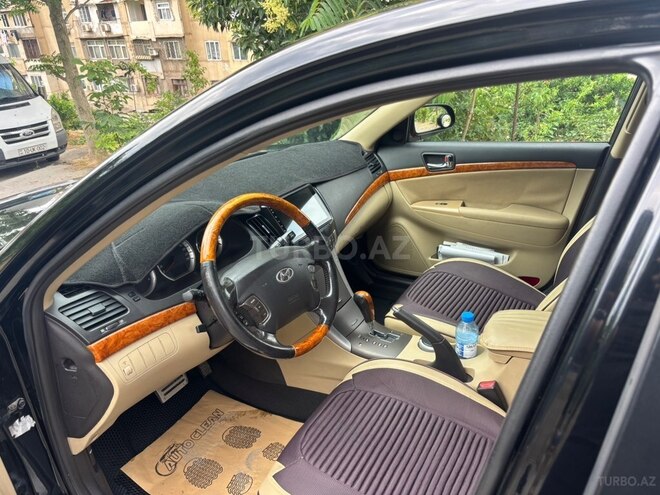 Hyundai Sonata-14