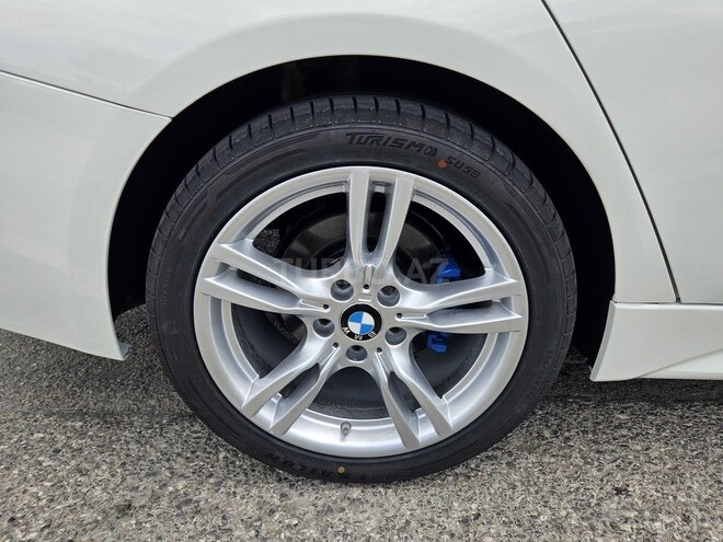 BMW 320d-19