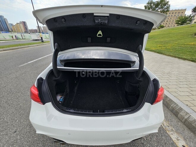 BMW 320d-8