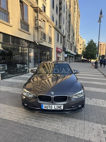 BMW 330-1