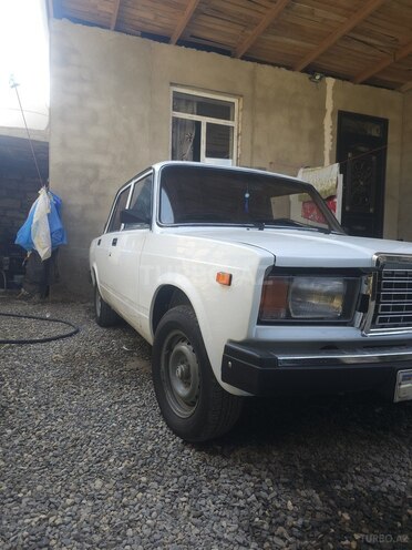 LADA (VAZ) 2107-2