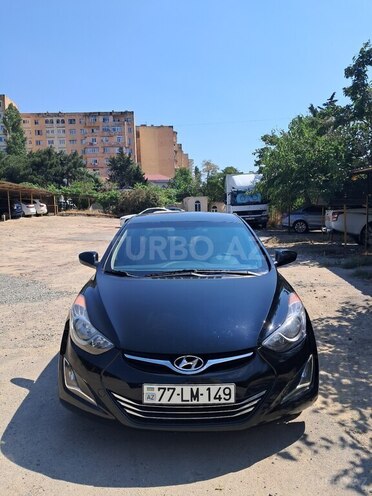 Hyundai Elantra-1