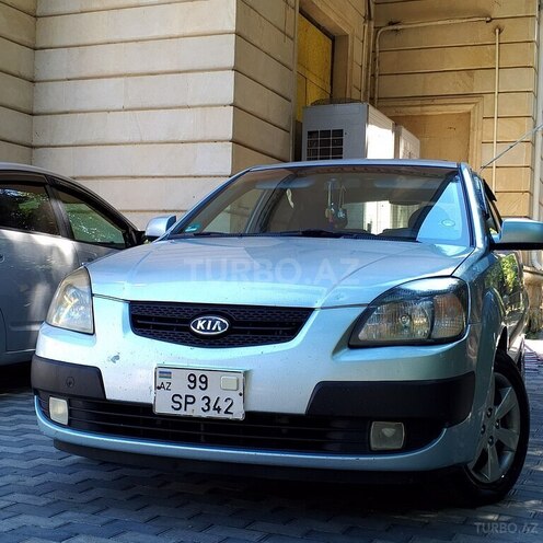Kia Rio-1