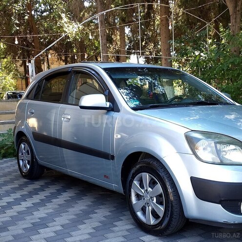 Kia Rio-3