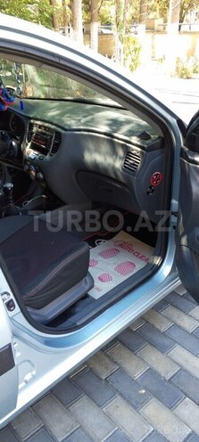 Kia Rio-10