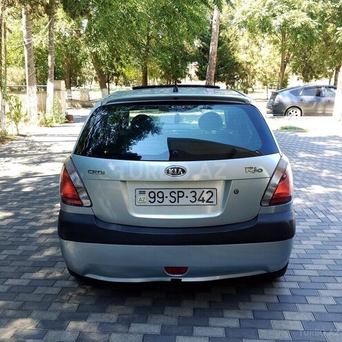 Kia Rio-7