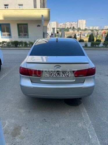 Hyundai Sonata-2