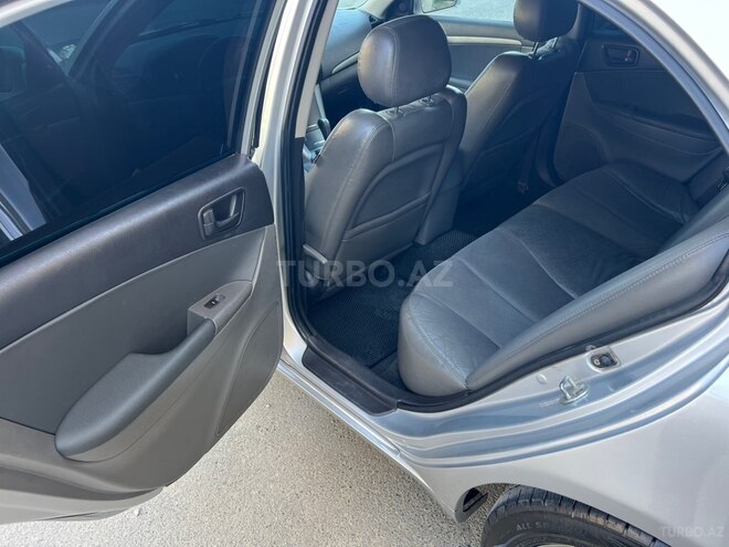 Hyundai Sonata-8