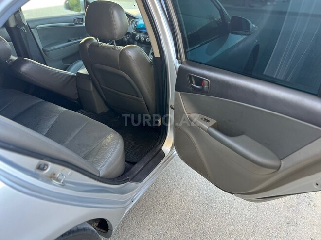 Hyundai Sonata-9