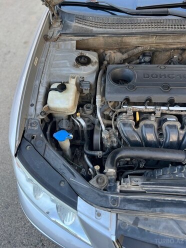 Hyundai Sonata-12