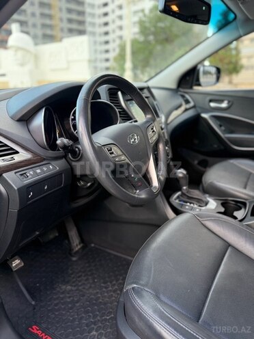 Hyundai Santa Fe-12
