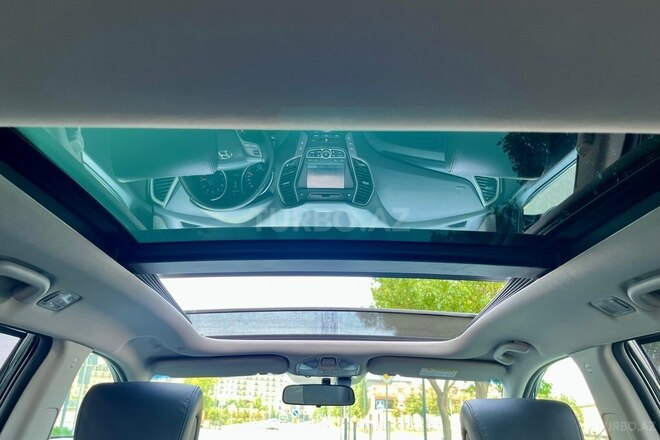 Hyundai Santa Fe-10