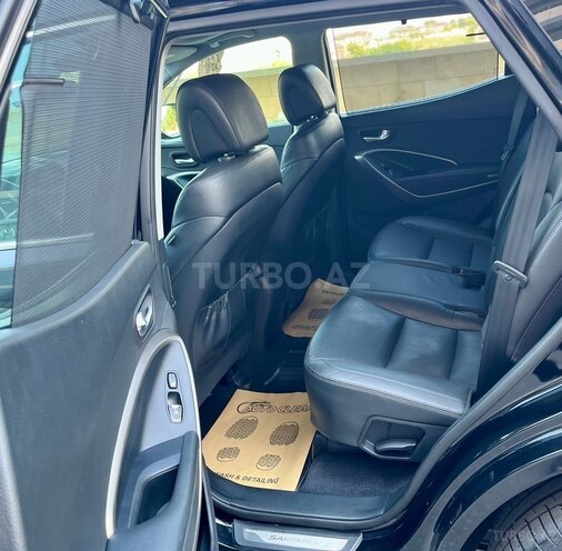 Hyundai Santa Fe-14