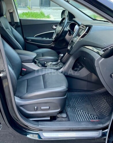 Hyundai Santa Fe-15