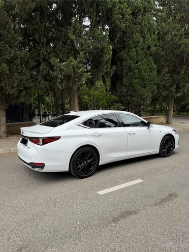 Lexus ES 300h-5