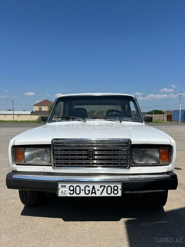 LADA (VAZ) 2107-2