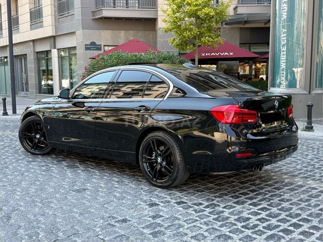 BMW 330e-8