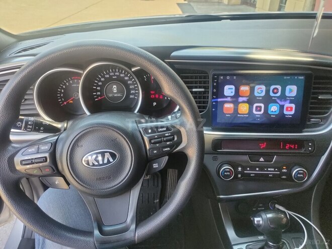 Kia K5-3