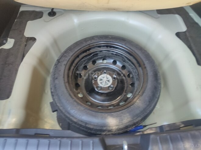 Kia K5-10