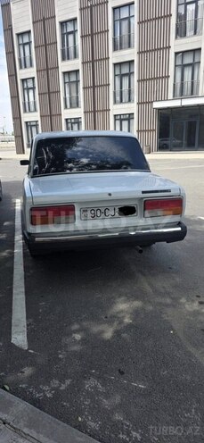 LADA (VAZ) 2107-2