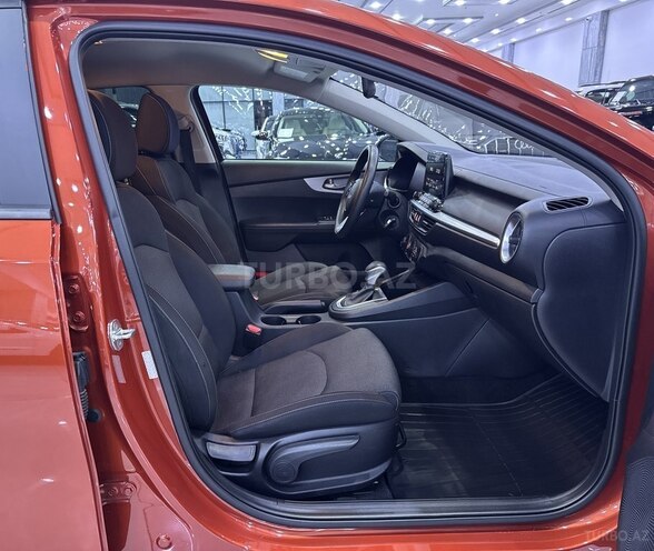 Kia Forte-12