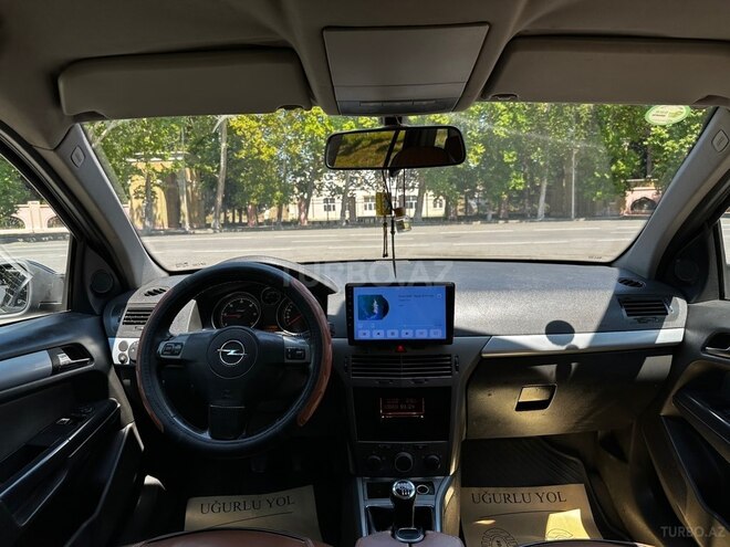 Opel Astra-13